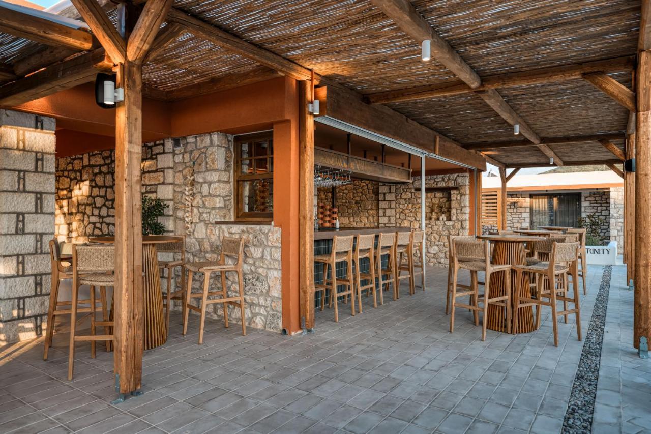 Trinity Design Suites Valanidorachi Exterior photo
