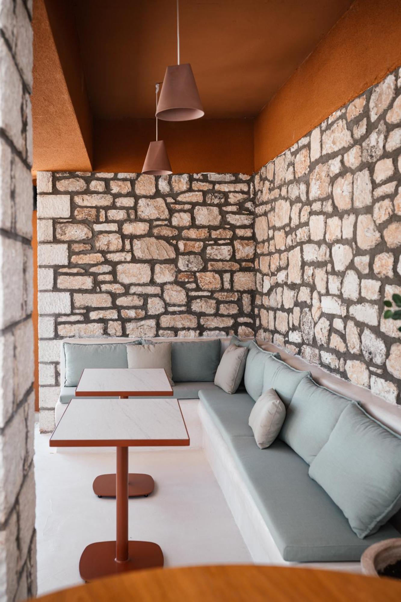 Trinity Design Suites Valanidorachi Exterior photo