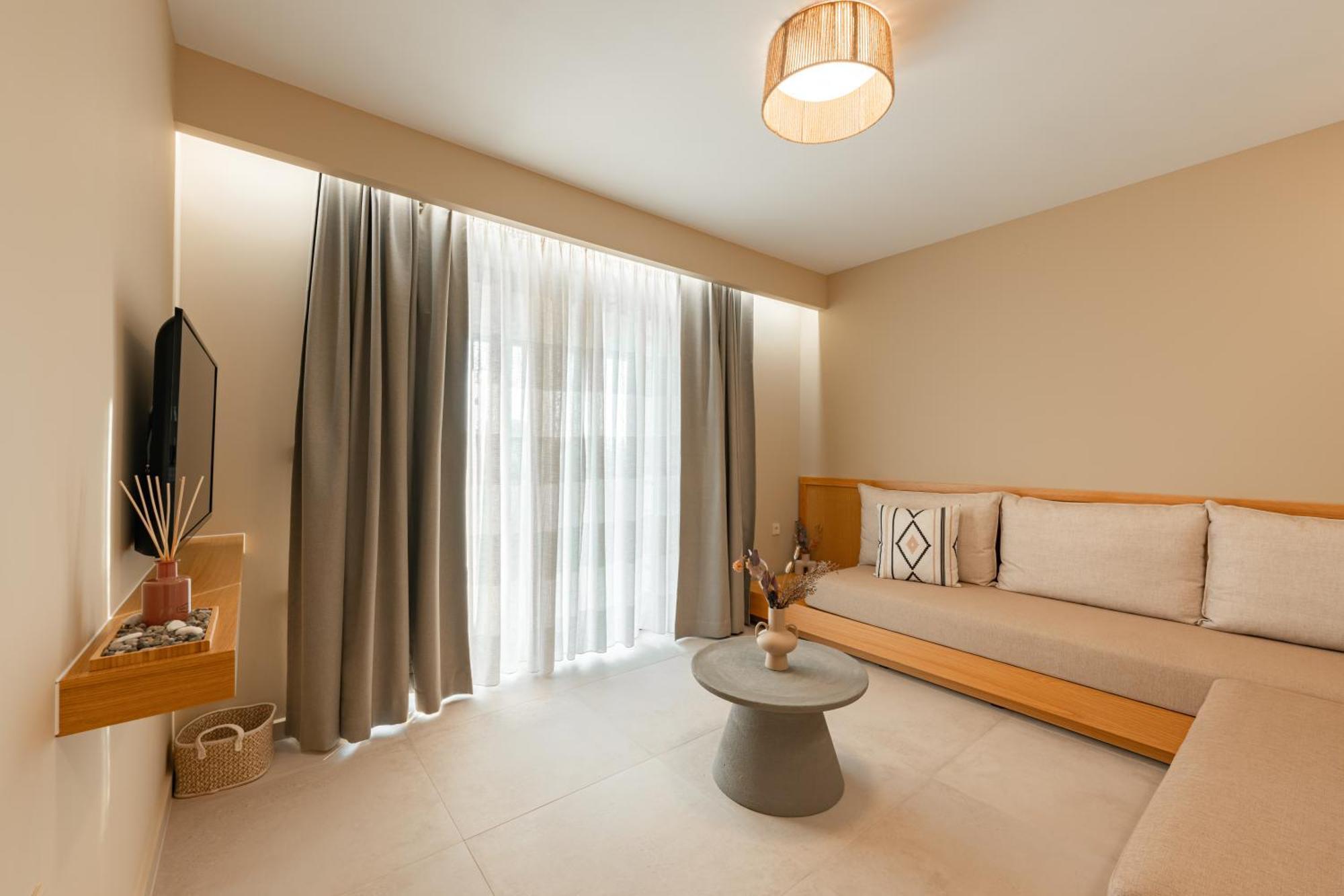 Trinity Design Suites Valanidorachi Exterior photo