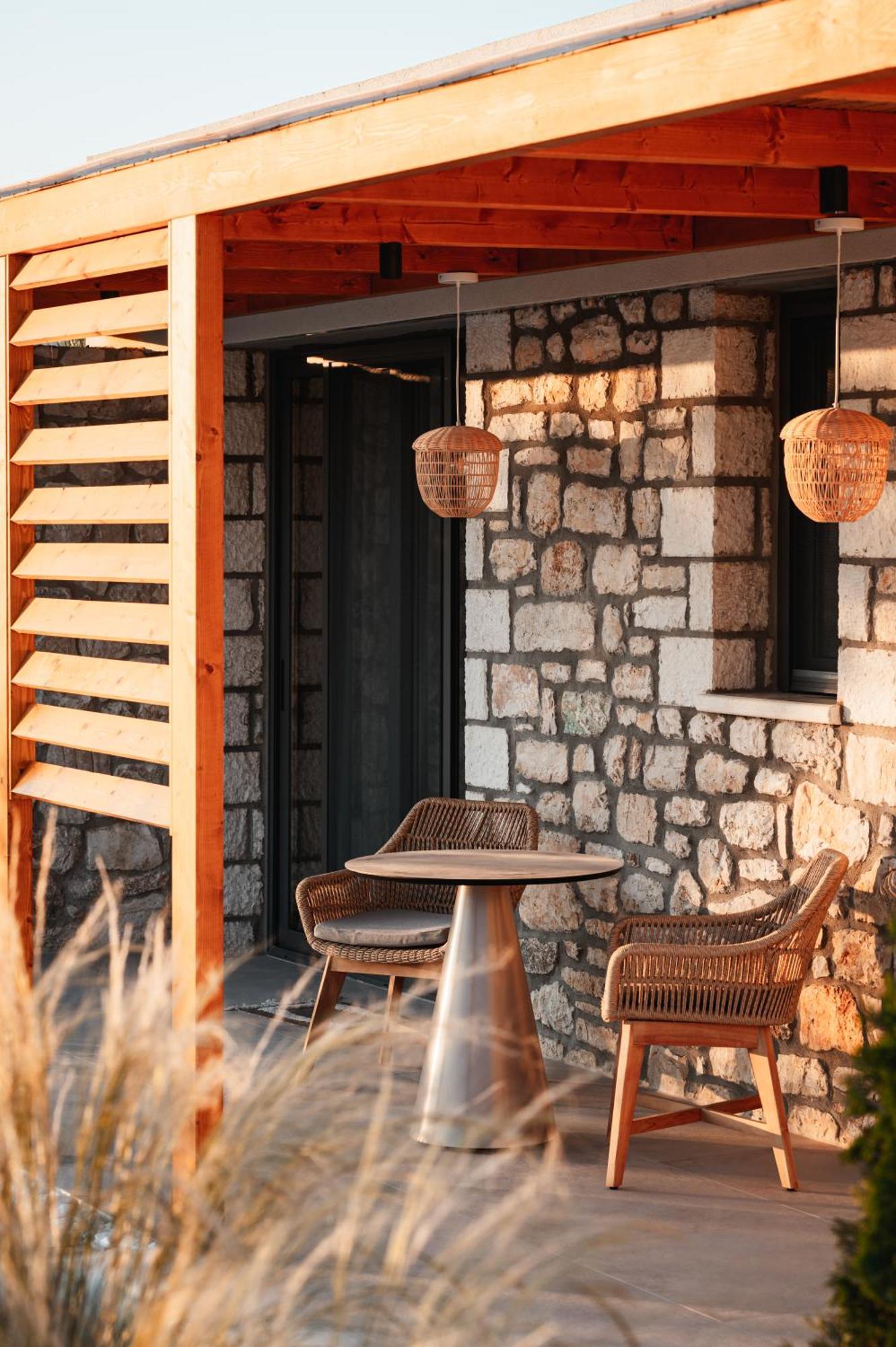 Trinity Design Suites Valanidorachi Exterior photo