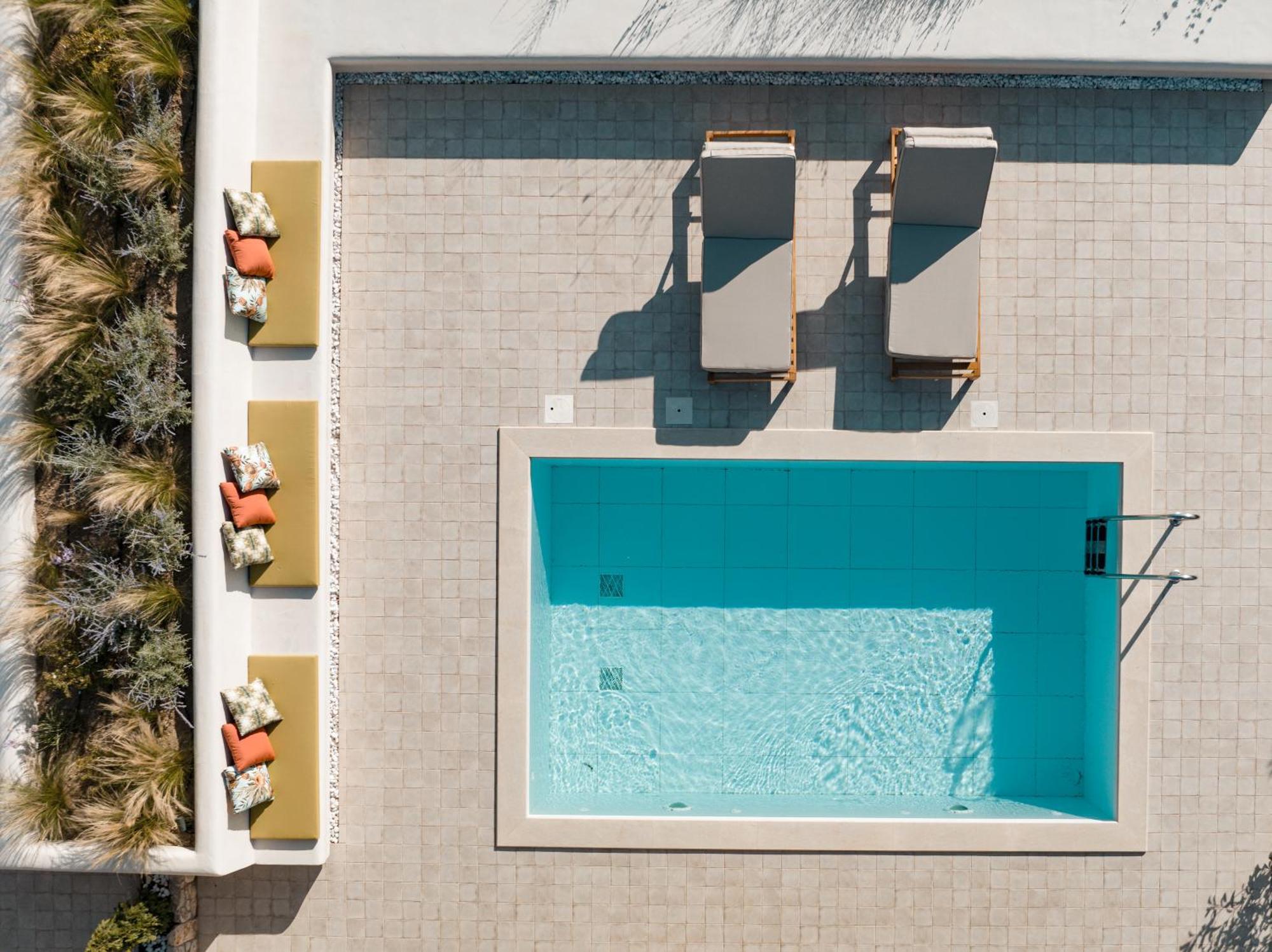 Trinity Design Suites Valanidorachi Exterior photo