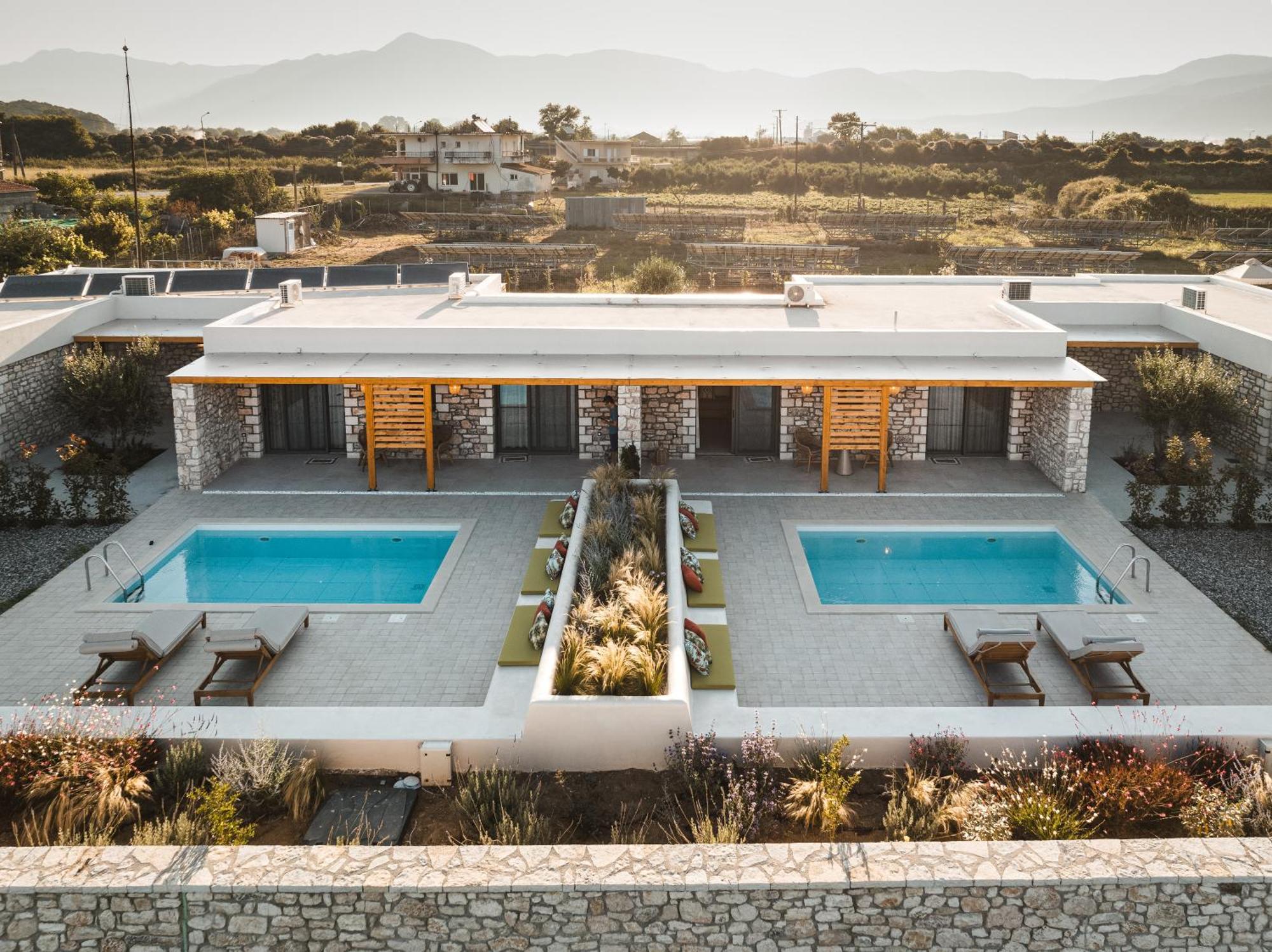 Trinity Design Suites Valanidorachi Exterior photo