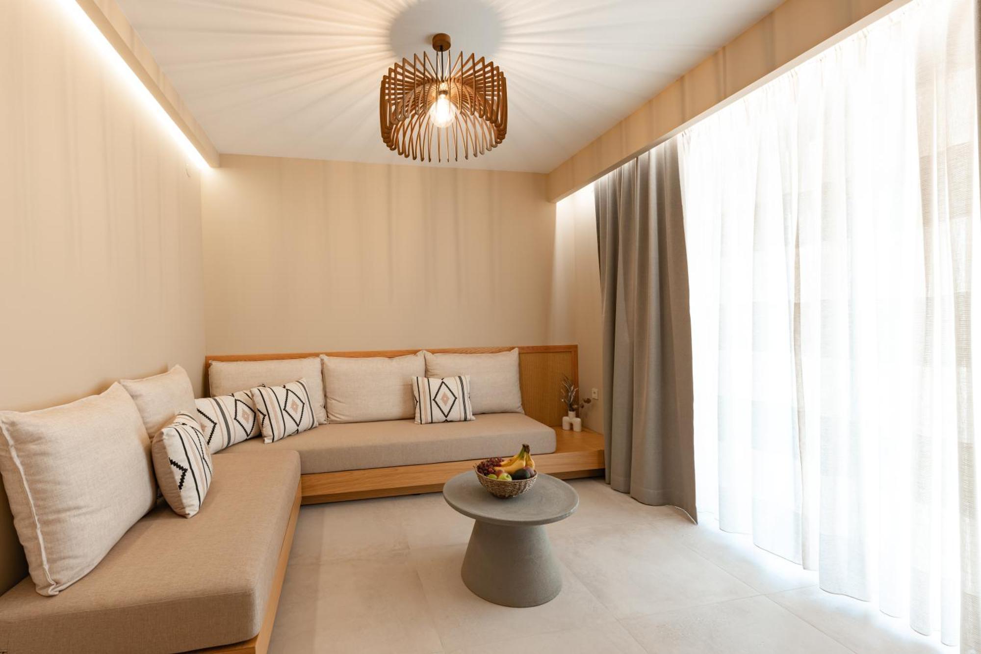 Trinity Design Suites Valanidorachi Exterior photo
